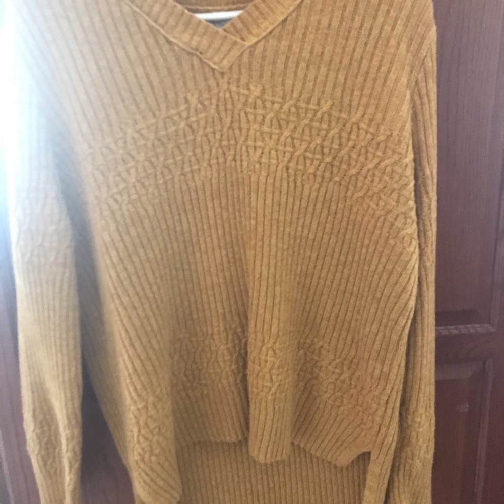 Universal Thread sweater - Picture 3 of 7